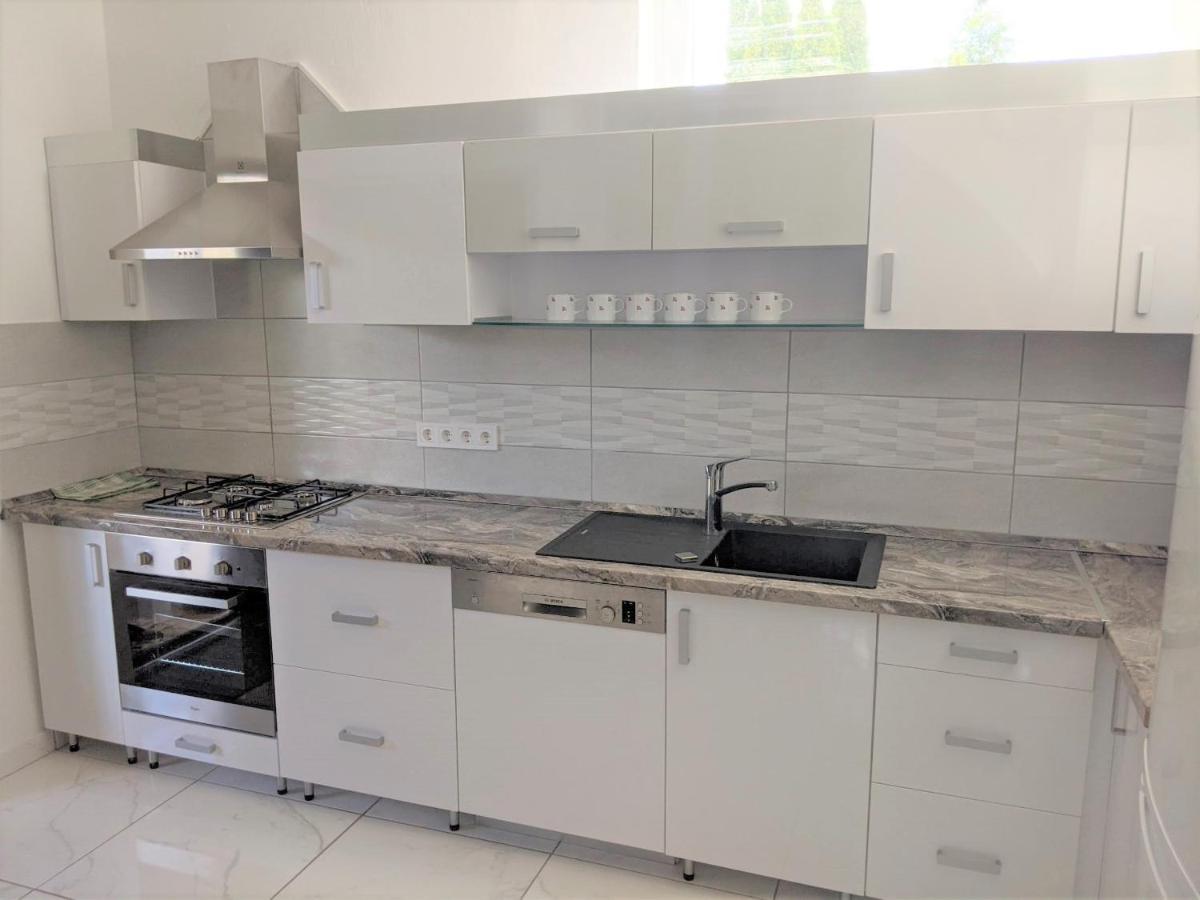 Marica Apartman بالاتونفينيفيس المظهر الخارجي الصورة